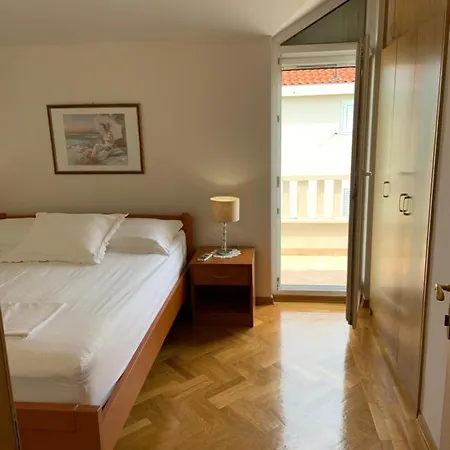 Villa Mara Promajna Exteriér fotografie