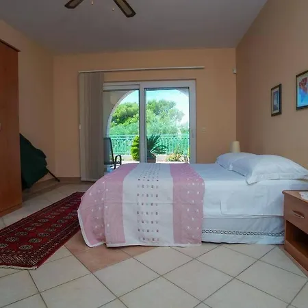 Villa Mara Promajna Exteriér fotografie