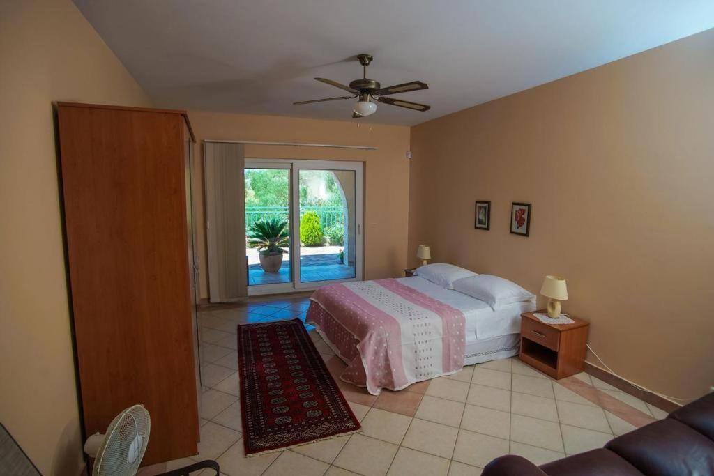 Mara Apartment